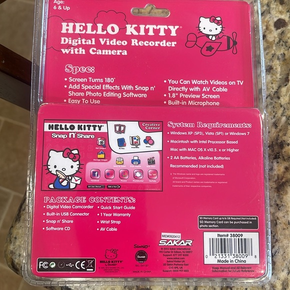 Hello Kitty digital video recorder with camera - Picture 2 of 2
